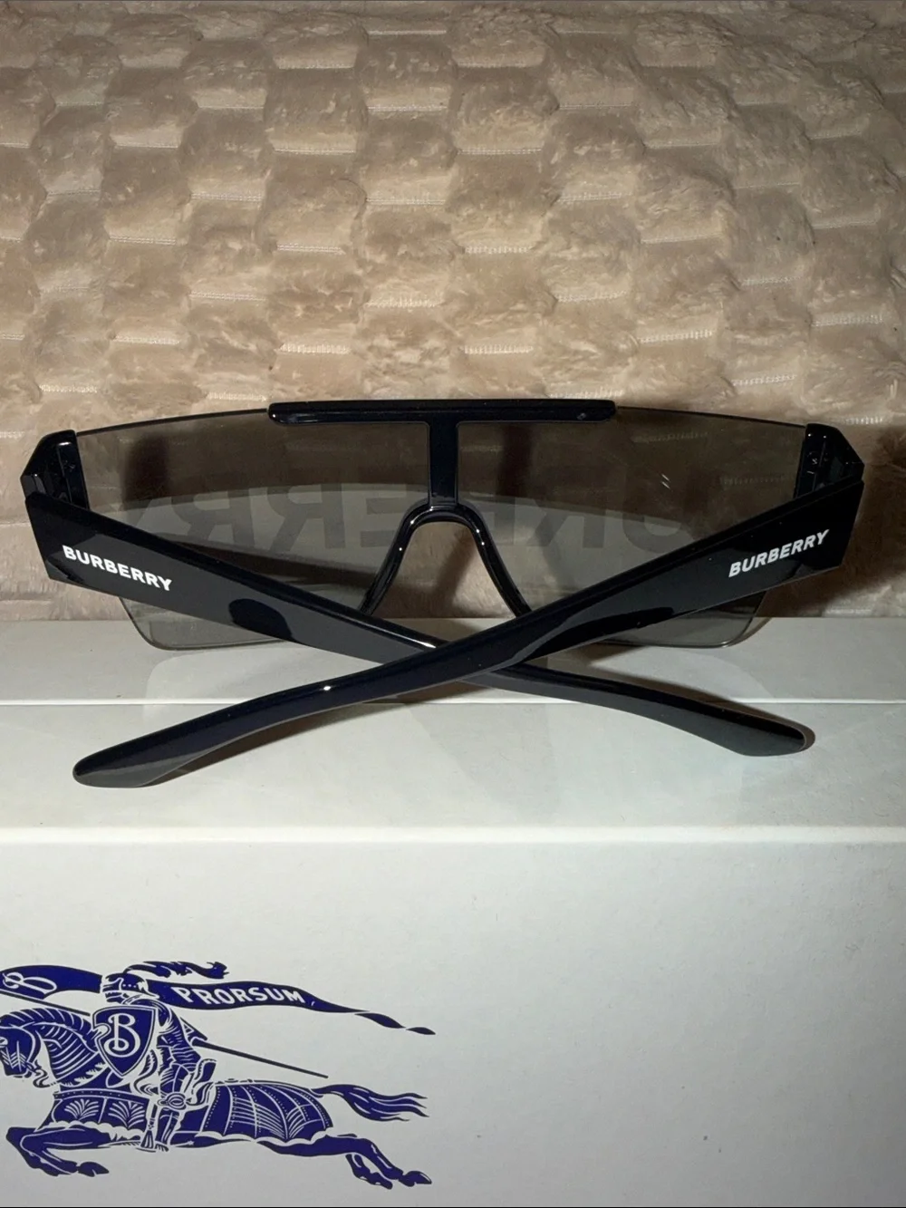 Burberry stylish unisex
